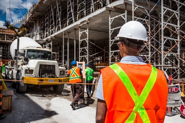 Comment bien choisir un entrepreneur en structure de bâtiment?