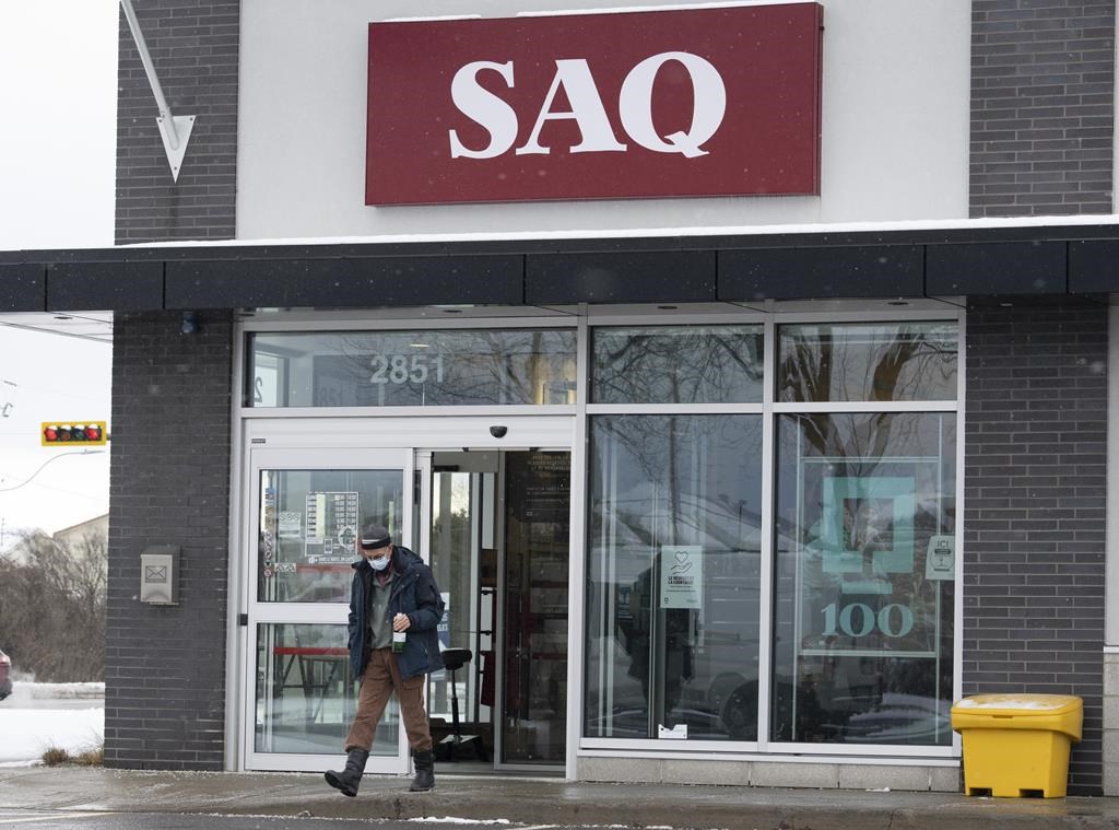 Des employés de la SAQ, dans les bureaux et les succursales, votent 15 jours de grève