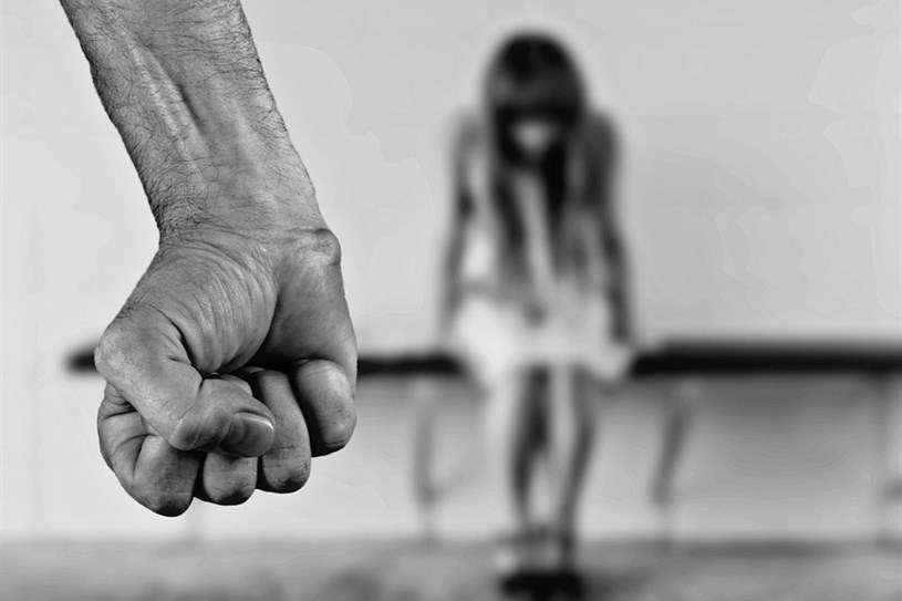 Plus de 800 000$ pour prévenir les féminicides liés à la violence conjugale