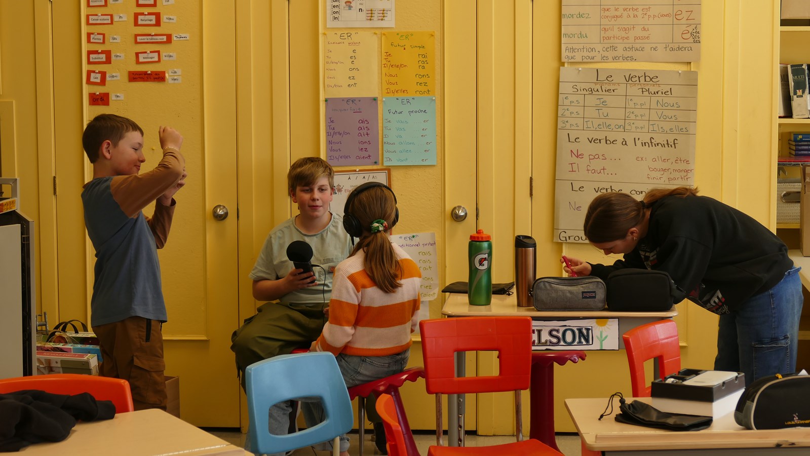 Projet d’art participatif entre un artiste et des élèves de l’école St-Jean-Baptiste