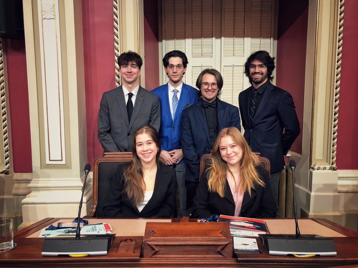 Des étudiants et étudiantes du Cégep à Joliette à l’Assemblée nationale