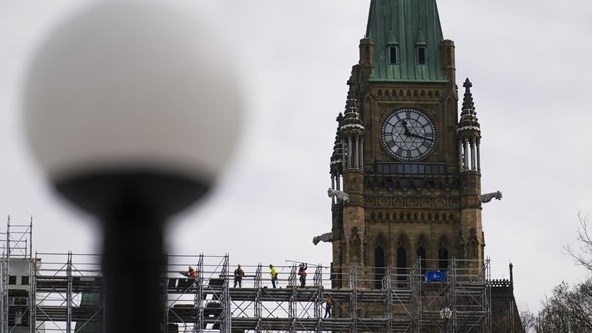 Diffusion continue: Ottawa a accidentellement supprimé une clause sur la vie privée