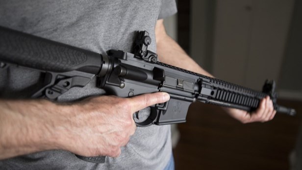Le fédéral contribuera au financement des efforts de rachat d'armes à feu au Québec