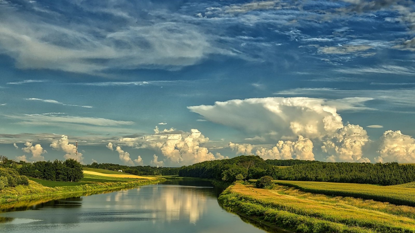 Elle offre aux agriculteurs les moyens de contribuer concrètement à l’amélioration de la qualité de l’eau, des habitats fauniques et de la biodiversité.