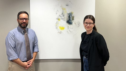 Sur la photo, on reconnaît  Alexis Nantel, maire de SCB, et Alexandra Frappier, artiste charloise