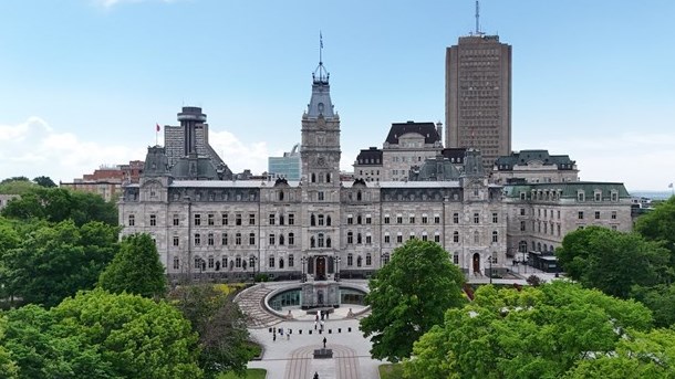 Le Commissaire au lobbyisme du Québec propose un projet de réforme aux parlementaires
