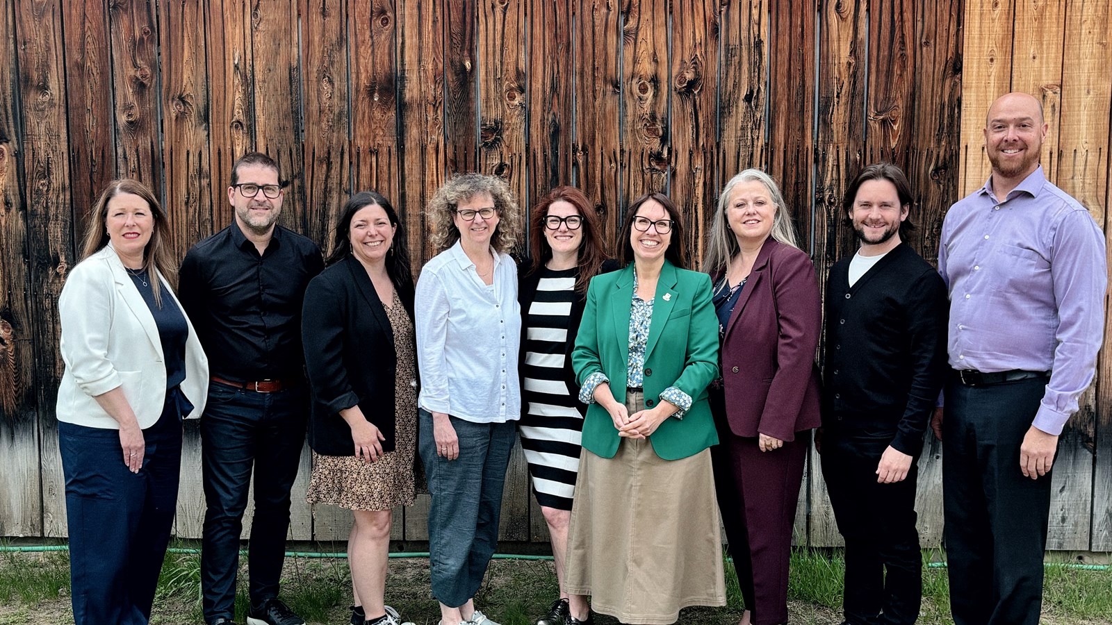 De gauche à droite:  Elaine Desjardins, directrice générale de Tourisme Lanaudière, Claudéric Provost, La Nouvelle Société, Dominique Lachance Lauzé, Chambre de commerce du Grand Joliette, Linda Corbeil, Chalets Lanaudière, Valéry Leclerc, Pourvoirie du Lac St-Pierre,  Patricia Lebel, Ville de Mascouche, Catherine Rousseau, Hôtel Château Joliette, Justin Archambault, Oktoberfest de Repentigny et Éric Mercier, Flexia Conseil. Absents de la photo: Joanna Barnowski, Ski Montcalm, Michel Beauregard, Récréonature Repentigny et Yves Pineault, Auberge du Lac Taureau 