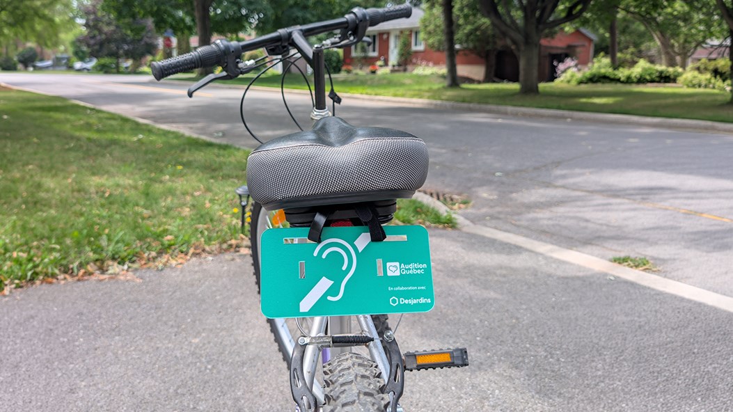 Saint-Charles-Borromée adhère à la campagne « Sécurité et surdité à vélo »