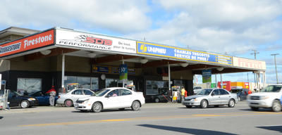 Le Garage Charles Turcotte et fils fermera ses portes. Trois-Rivières le 16 septembre 2011. NICOLAS DUCHARME/L'ÉCHO DE TROIS-RIVIÈRES/AGENCE QMI