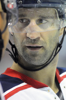 Marc Beaucage semble de plus en plus se rapprocher de la retraite. Le capitaine du Caron et Guay éprouve des problèmes à joindre travail, famille et hockey. Photo: Terry Charland/Flageol Photo