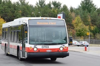 Il semble y avoir bien peu de contrôle sur les entrées dans les autobus de la STTR. Notre journaliste a pu entrer gratuitement dans un véhicule à six reprises sur sept. Trois-Rivières le 21 octobre 2011. NICOLAS DUCHARME/L'ÉCHO DE TROIS-RIVIÈRES/AGENCE QMI