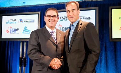 Le commissaire de la LHJMQ, Gilles Courteau, et Pierre Dion, président et chef de la direction de Groupe TVA inc., ont dévoilé l'entente de diffusion des matchs de hockey junior à TVA Sports lors d'une conférence de presse à Montréal.  CHARLES WILLIAM PELLETIER \ AGENCE QMI