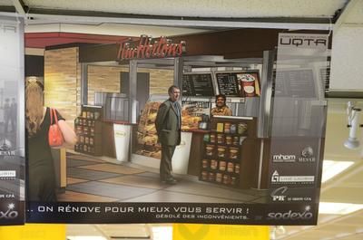Déjà, une affiche soulignant l arrivée prochaine du géant de la restauration a été installée à l UQTR. Trois-Rivières le 23 septembre 2011. NICOLAS DUCHARME/L'ÉCHO DE TROIS-RIVIÈRES/AGENCE QMI