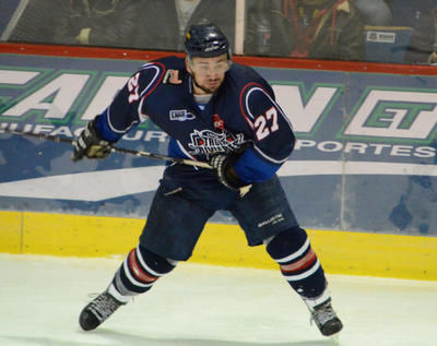 Kevin Asselin a été le seul à battre le gardien Frédéric Deschênes dans un revers de 5-1 du Caron et Guay contre le Cool FM de St-Georges. NICOLAS DUCHARME/L'ÉCHO DE TROIS-RIVIÈRES/AGENCE QMI
