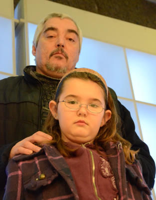 Samara recevra maintenant son éducation à la maison. Son père, André Jodoin a décidé de la retirer de l école Le P tit bonheur puisqu elle était victime d intimidation. Trois-Rivières le 19 janvier 2012. NICOLAS DUCHARME/L'ÉCHO DE TROIS-RIVIÈRES/AGENCE QMI