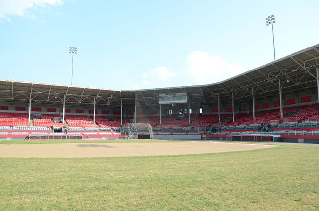La surface de jeu du stade Fernand-Bédard profitera d'une cure de jouvence afin de lui permettre d'accueillir la Ligue de baseball Can-Am.