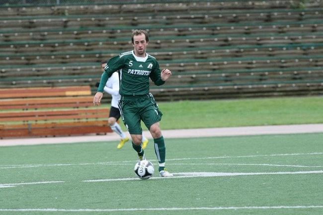 Les Patriotes se frotteront aux Citadins de l'Université du Québec à Montréal, vendredi, en demi-finale de la Ligue de soccer universitaire du RSEQ.