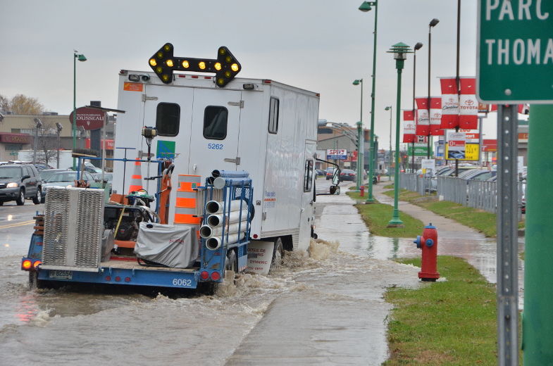 Le boulevard Jean-XXIII se transforme en rivière