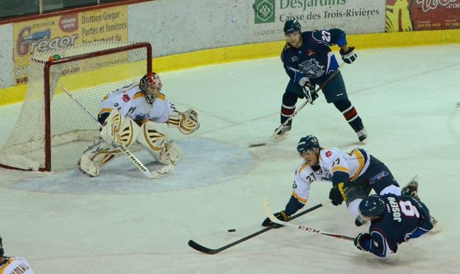 Yann Joseph a récolté deux points dans la victoire des siens 4-2 sur l'Isothermic de Thetford Mines.