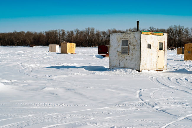 Certains pourvoyeurs n'installeront pas leurs cabanes sur le lac Saint-Pierre cet hiver, en raison du maintien du moratoire sur la pêche à la perchaude.