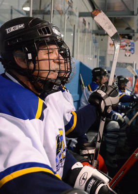 Les hockeyeurs de Trois-Rivières devront prendre leur mal en patience. Il n est pas dans les priorités de la Ville d installer des défibrillateurs dans les arénas.  NICOLAS DUCHARME/L'ÉCHO DE TROIS-RIVIÈRES/AGENCE QMI
