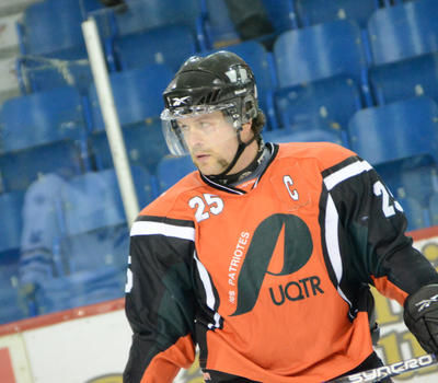 Malgré le retour d'Alexandre Demers, les Patriotes ont dû s'avouer vaincus 5-3 contre les Redmen de McGill. NICOLAS DUCHARME/L'ÉCHO DE TROIS-RIVIÈRES/AGENCE QMI