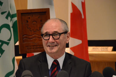 Le maire de Bécancour, Maurice Richard, a annoncé jeudi matin qu il quittait son poste de premier magistrat pour passer à la direction générale de la Société du parc industriel et portuaire de Bécancour. GUILLAUME JACOB/L'ÉCHO DE TROIS-RIVIÈRES/AGENCE QMI