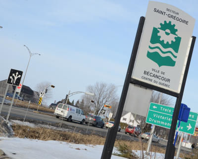 L'intersection du boulevard des Acadiens et de l'autrotoute 55 sera remplacée par un pont d'étagement à quatre voies qui rendra l'endroit plus sécuritaire.  Trois-Rivières le 8 mars 2012. NICOLAS DUCHARME/L'ÉCHO DE TROIS-RIVIÈRES/AGENCE QMI