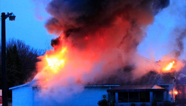 Le bar La Relâche a été la proie des flammes dans la nuit de mardi.