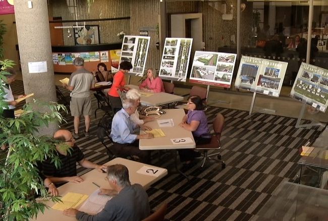 Les citoyens ont été assez nombreux à signer les registres pour demander des référendums sur deux règlements d’emprunt visant à financer des travaux sur le site de Trois-Rivières sur Saint-Laurent.