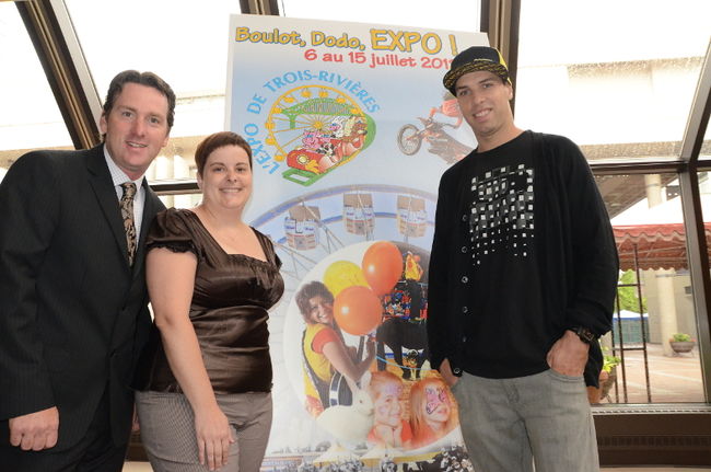 Ghislain Demers et Marie-Ève Roy sont nouveaux à la présidence et à la direction générale de l’Expo de Trois-Rivières. Le champion de motocross Ben Milot, à droite, est une des têtes d’affiche de l’événement et présentera ses acrobaties tous les jours sur le terrain de l’Exposition. 