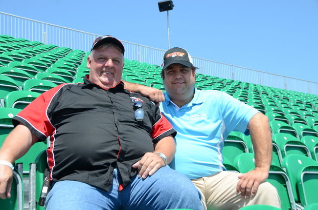 Le Monaco de Trois-Rivières et le GP3R unissent leurs forces afin d’aider la relève québécoise à obtenir un volant en série Sportsman. Les directeurs généraux des deux événements, Pierre Simard et Dominic Fugère, ont souligné l’importance de tels coups de main à la suite du départ de la filière Player’s.