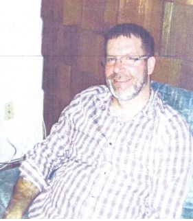 André Bellemare est âgé de 49 ans.