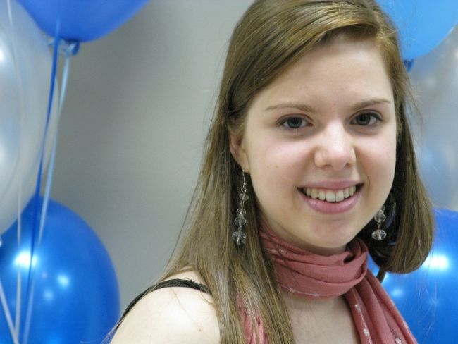 La nouvelle présidente de l'AGÉ UQTR, Carol-Ann Rouillard, a été élue par 25 personnes mardi soir.