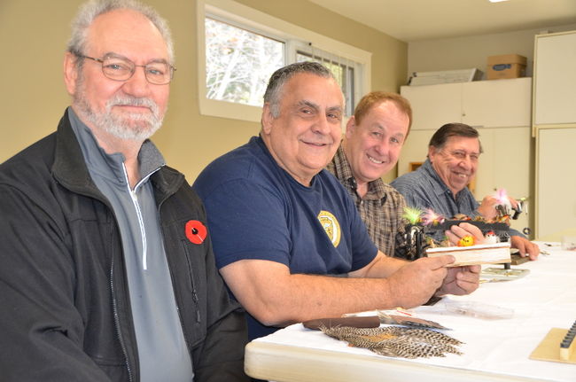 De gauche à droite : Roger Ménard, président de la Société mauricienne de pêcheurs à la mouche, Michel Paquin, vice-président, Gilles Stoycheff et Jacques Demers, administrateurs.