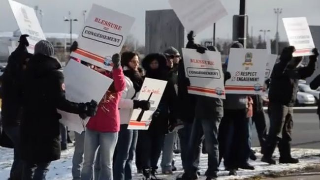 Les policiers de Trois-Rivières ont manifesté devant leur quartier général le 12 novembre dernier, un moyen de pression qu’ils pourraient répéter si le conflit entre leur syndicat et la direction de la SPTR ne se règle pas rapidement.