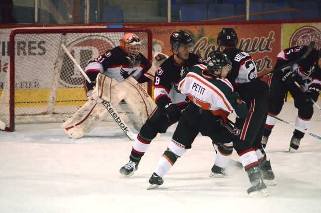 Auteur de 10 points en quatre parties, Félix Petit et les Patriotes auront fort à faire pour venir à bout du jeu physique des Ravens de Carleton.
