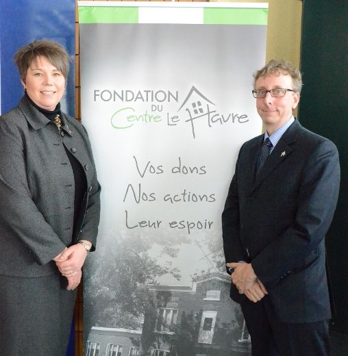 Caroline Gauthier, présidente de la Fondation du Centre Le Havre, et Pierre St-Arnaud, vice-président Arno Électrique et président d’honneur de la campagne majeure de financement.