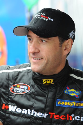 Louis-Philippe Dumoulin n'est toujours pas assuré de prendre part à toutes les épreuves de la série NASCAR Canadian Tire cette saison.