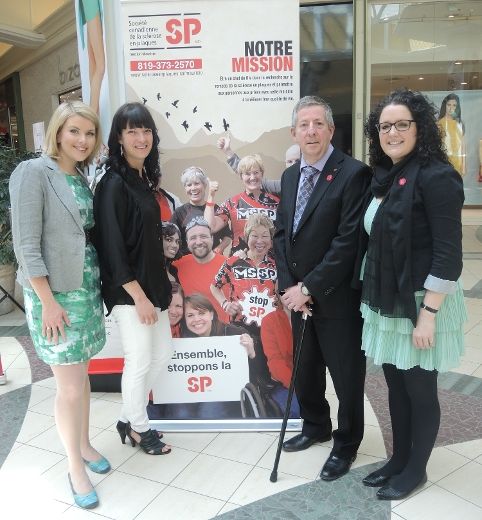 Les présidentes d’honneur des deux campagnes de la SCSP,Marie-Claude Paradis-Desfossés et Mylène Bruneau, en compagnie du président, Denis Baribeau, et de la coordonnatrice aux évènements spéciaux de la SCSP, Marianne Dorval.