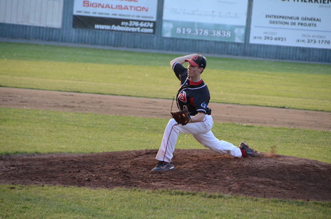 Kevin Gaboury était sur le monticule pour les Aigles.