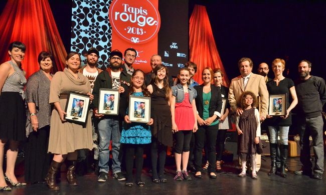 Les lauréats des Grands Prix culturels 2013, en compagnie de Stella Montreuil, présidente de la Corporation de développement culturel de Trois-Rivières.