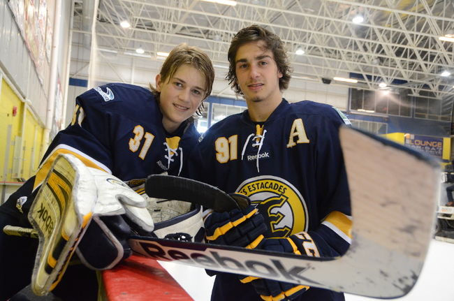 Samuel Montembeault et Hubert Delisle sont deux des joueurs des Estacades qui pourraient être repêchés, samedi, à Chicoutimi.