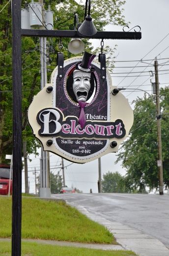 Une quarantaine d'artistes seront de passage au Théâtre Belcourt de Baie-du-Febvre dans la prochaine année.
