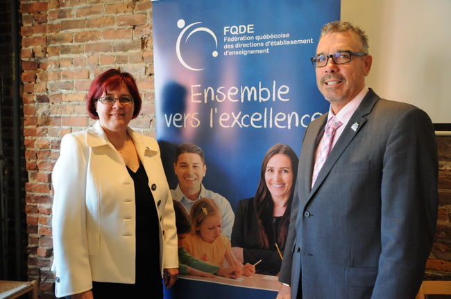 Lorraine Normand-Charbonneau, présidente de la Fédération québécoise des directions d’établissement d’enseignement, et Marc Brunelle, Association mauricienne des directions d’établissement. 
