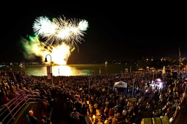 Le grand spectacle de feux d’artifice du samedi soir est devenu une tradition pour le Grand Prix, et sera respectée encore cette année. 