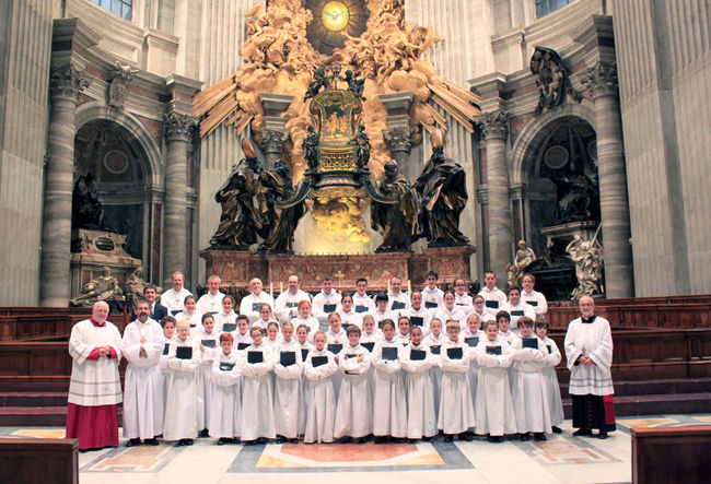 Les Petits Chanteurs lors de leur passage au Vatican