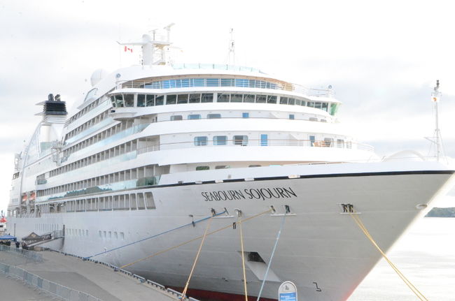 Le navire Seaborn Sojourn en escale à Trois-Rivières.