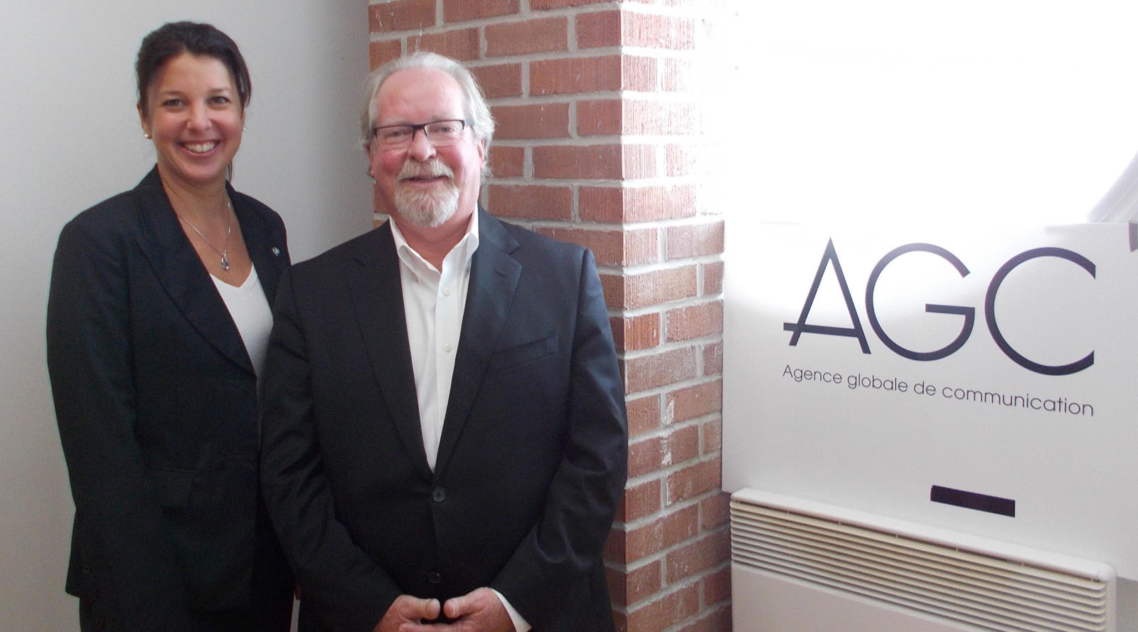 Mme Guylaine Beaudoin, de BEAUDOIN relations publiques et M. Ahmed Galipeau de AGC Communications