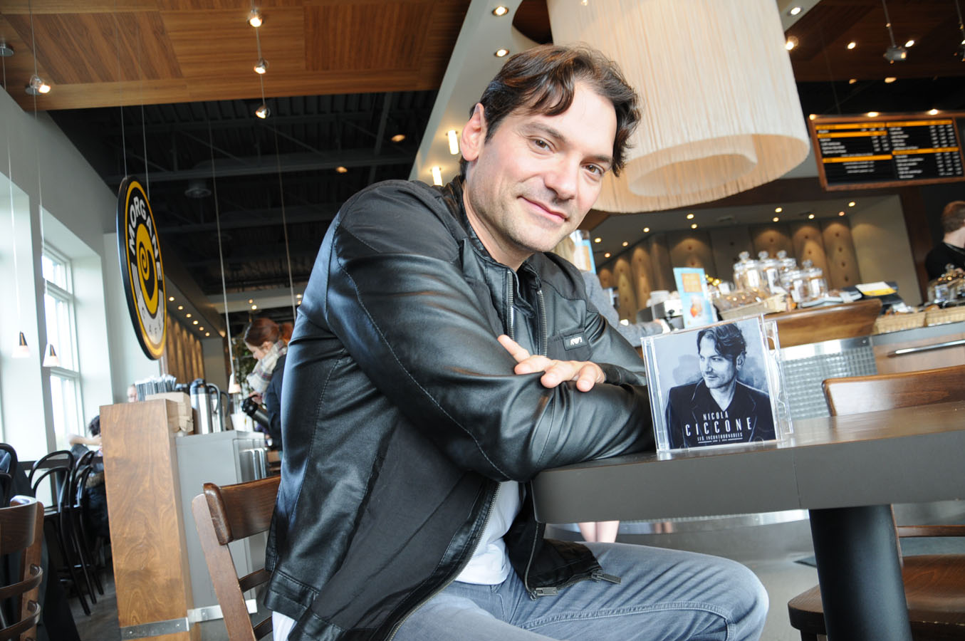 Nicola Ciccone chante ses plus grands succès